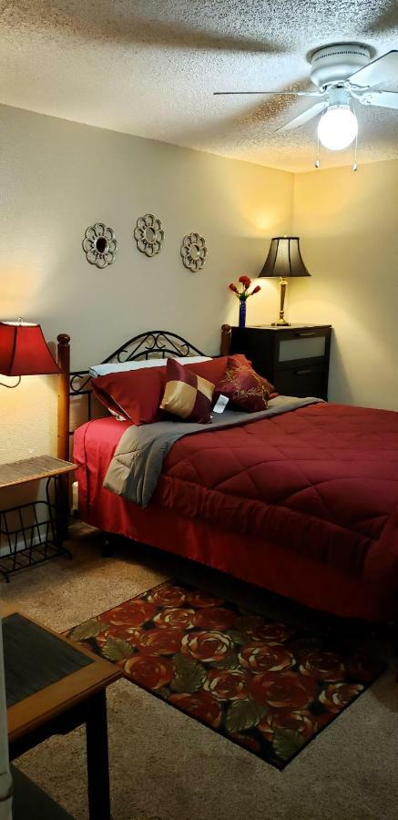 Cozy Condo Хьюстон Экстерьер фото